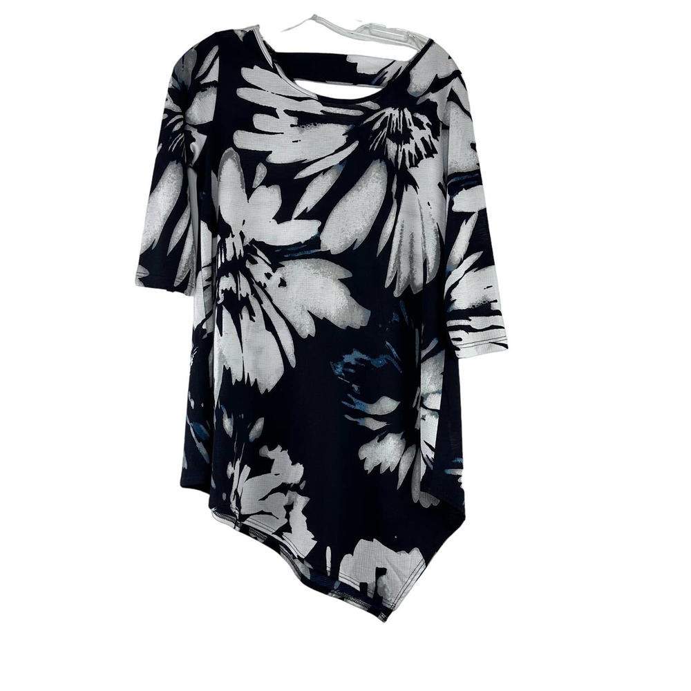 Clara Sun Woo Top Women Size XS Navy Floral Asymmetrical Hem 3/4 Sleeve Pullover